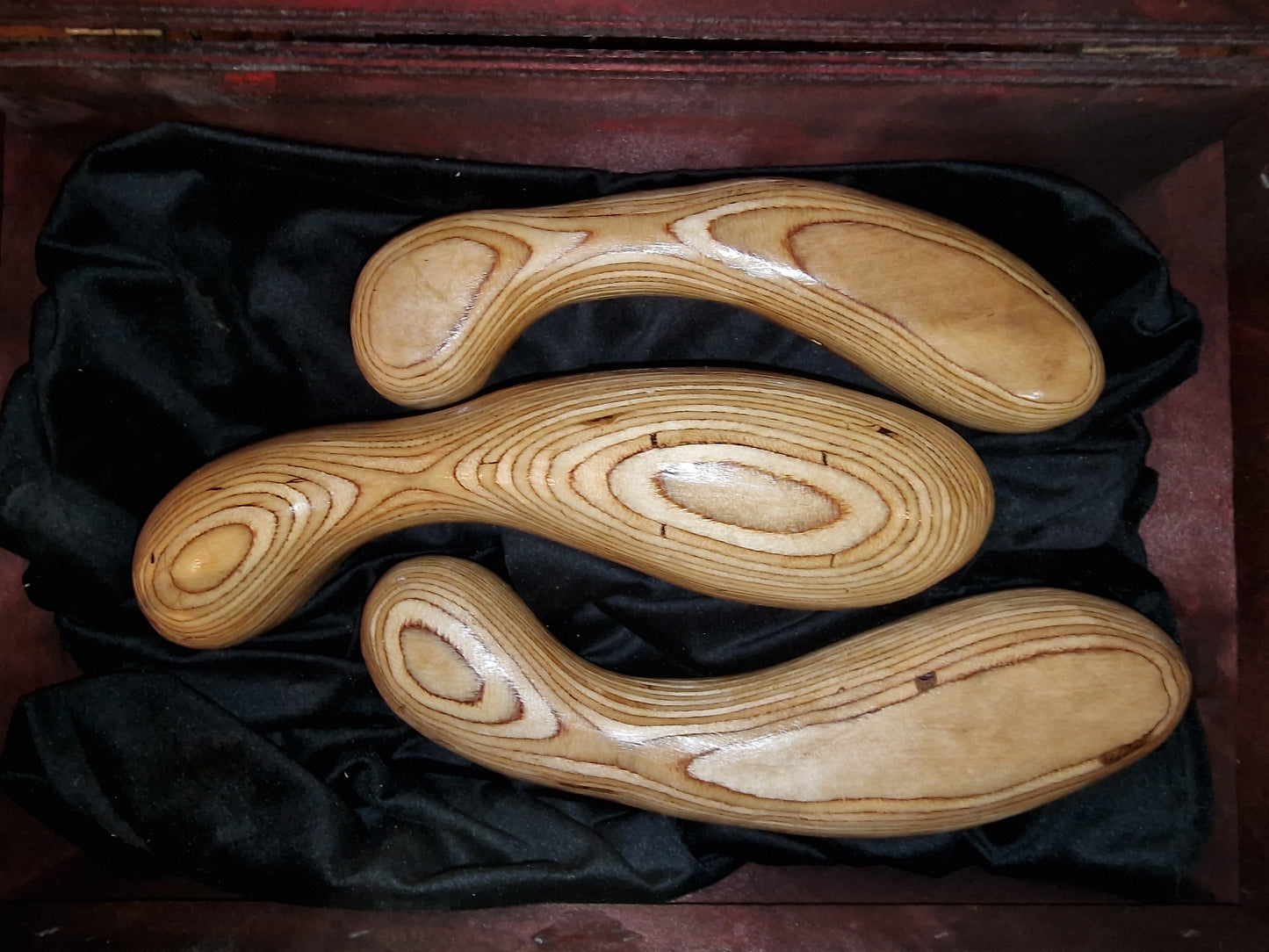 Der Klöppel M. , die spezielle Serie der  einfachen unkomplizierten Dehnung